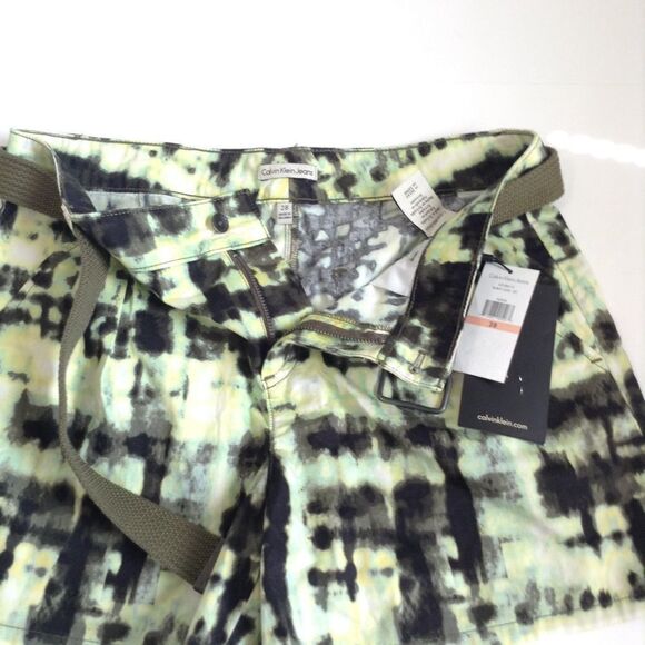 Calvin Klein Ink Spot Belt Shorts NWT Size 28 - Picture 4 of 5
